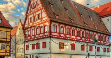 Thị trấn độc đáo ở Đức nơi người dân lấy kim cương làm gạch xây nhà
