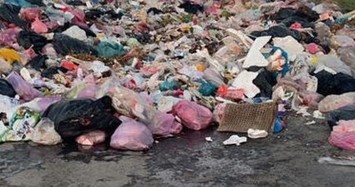 Phát hiện hơn 1,7 tỷ trong đống rác, 13 người cùng tranh nhau đòi lại