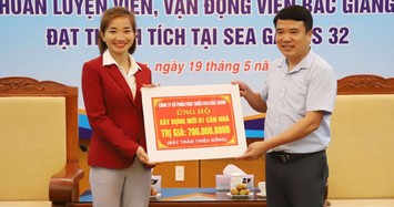 VĐV Nguyễn Thị Oanh được thưởng lớn và nhận bằng khen ở quê nhà Bắc Giang
