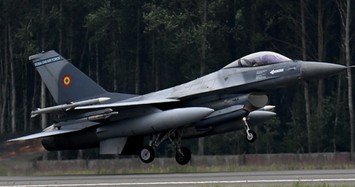 Báo Mỹ: Ukraine nhận thêm tin không vui về chương trình huấn luyện phi công lái F-16
