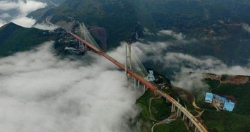 Khám phá cầu treo "xuyên mây" cao nhất thế giới, ngang tòa nhà 200 tầng