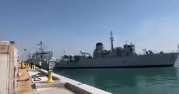 Video: Khoảnh khắc hai tàu chiến Anh va vào nhau ở Vịnh Ba Tư
