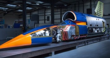 Siêu xe nhanh nhất thế giới, trang bị động cơ phản lực trên máy bay, tốc độ đạt 1.689 km/h