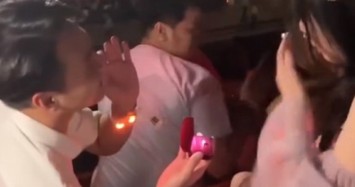 Một cặp đôi người Việt cầu hôn trong đêm diễn của Taylor Swift tại Singapore