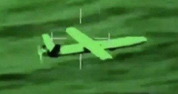 Pháp đăng video trực thăng soi rõ UAV Houthi trước khi bắn hạ bằng súng máy ở Biển Đỏ