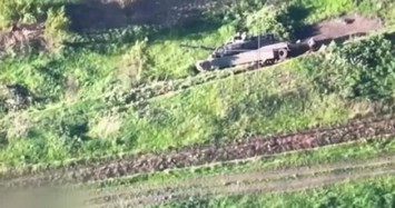 Nga đăng video phá hủy xe tăng M1 Abrams và xe bọc thép M2 Bradley ở Ukraine