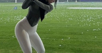 Mỹ nữ sở hữu vòng 3 tính bằng mét, mê đánh golf rèn đường cong hoàn mỹ