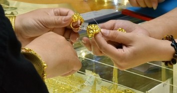 Giá vàng hôm nay 25/6: Vàng SJC còn hơn thế giới bao nhiêu?
