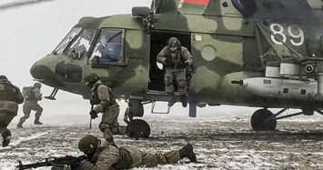 Ukraine tăng quân đến biên giới với Belarus: Nga nói gì?