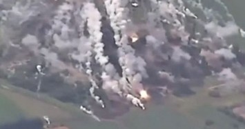 Khoảnh khắc trận địa tên lửa S-300 Ukraine nổ tung do trúng tên lửa Iskander-M của Nga