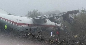 Máy bay lao xuống đất vì hết nhiên liệu, 5 người thiệt mạng