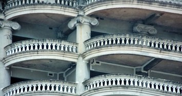 Biết gì về tòa tháp “ma” bỏ hoang giữa lòng Bangkok