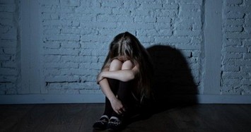 Bé gái 14 tuổi bị bắt cóc rồi cưỡng hiếp