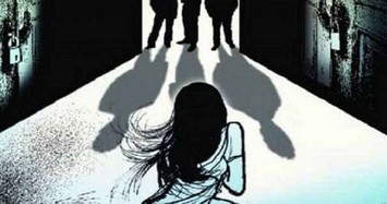 Người phụ nữ bị cưỡng hiếp tập thể trước mặt chồng ở Ấn Độ 