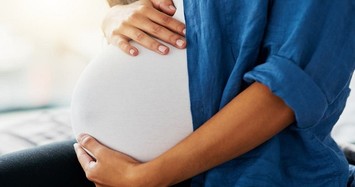 Phụ nữ mang thai mắc COVID-19 đối diện các nguy cơ nào?