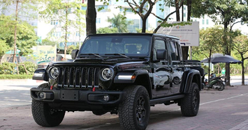 Cận cảnh bán tải Jeep Gladiator Rubicon giá gần 4 tỷ đồng