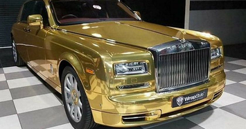 Xe siêu sang Rolls-Royce Phantom mạ vàng làm… taxi