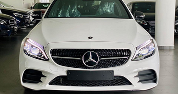 Mercedes-Benz C300 thêm Panorama, tăng giá thêm 10 triệu đồng