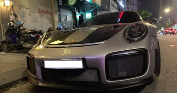 Tận mục siêu xe Porsche 911 GT2 RS giá gần 23 tỷ tại Sài Gòn
