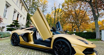 Đại gia Cường Đô la tậu siêu xe Lamborghini Aventador SVJ mui trần