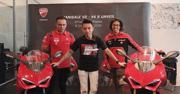 Cận cảnh siêu môtô Ducati Panigale V4 giá hơn 2 tỷ đồng của đại gia Minh Nhựa 