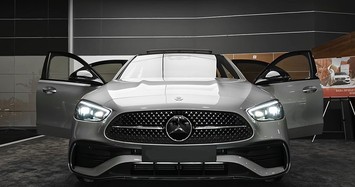 Chi tiết xe sang Mercedes-Benz C300 AMG 2022 giá khoảng 2,3 tỷ