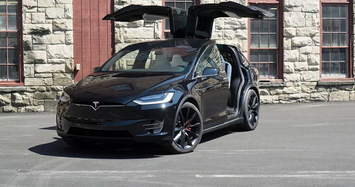 Nói xấu Tesla Model X là 'đồ chơi tự sát', một người bị phạt 1400 USD 