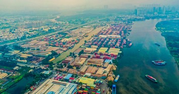 Toàn cảnh cụm cảng Trường Thọ, nơi trở thành một phần của thành phố phía đông Sài Gòn