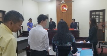 Hoãn phiên tòa tranh chấp bản quyền giữa Đàm Vĩnh Hưng và nhạc sĩ Trường Nhân