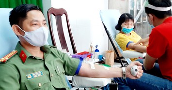 Giám đốc Công an Sóc Trăng cùng 444 cán bộ, chiến sĩ hiến máu cứu người