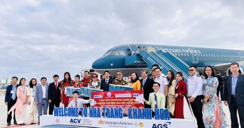 Sân bay Cam Ranh đón chuyến bay 'xông đất' đầu năm  