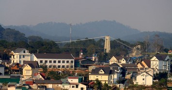 Cầu kính dài hơn 220m không phép của  Lâm Đồng ở Thung lũng Tình yêu: Sao giờ mới phạt?