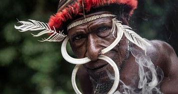Tập tục ghê rợn của bộ lạc Indonesia: Ăn thịt người, chặt ngón tay, hun khói xác ướp