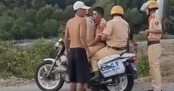 Xe CSGT huyện Cần Giờ va chạm xe máy, 3 người nguy kịch
