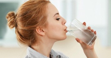 Thói quen uống nước nóng vẫn khiến cô gái trẻ bị ung thư