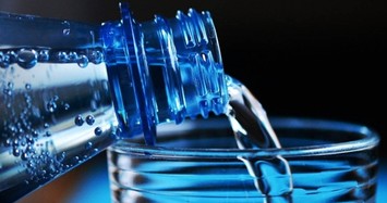 Suy tim vì uống 2,5 lít nước mỗi ngày để... giải độc