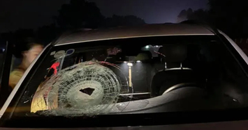 Xe Mercedes bị ném đá vỡ kính trên cao tốc Hà Nội - Thái Nguyên