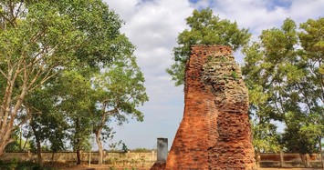Cận cảnh tháp cổ nghìn năm ở xứ sở công tử Bạc Liêu