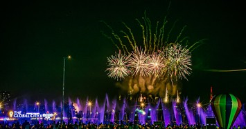 Hơn 50.000 người dân thành phố ‘đổi gió’ đón năm mới tại Trung tâm mới