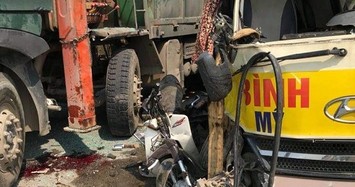Tai nạn liên hoàn trên Đại lộ Thăng Long, cặp vợ chồng tử vong