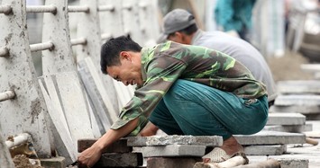 “Mục sở thị” 1 trong 100 tuyến phố ở Hà Nội đang được lát đá vỉa hè