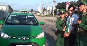 Bắt quả tang tài xế taxi Mai Linh vận chuyển ma túy