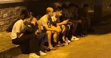 Thấy công an, nhóm người Trung Quốc không giấy tờ tuỳ thân tháo chạy nháo nhào ở TP HCM