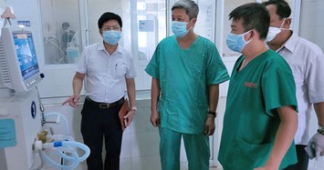 Thứ trưởng Y tế Nguyễn Trường Sơn: ‘Tôi và các thầy thuốc có nguyện vọng ở lại đến hết dịch'