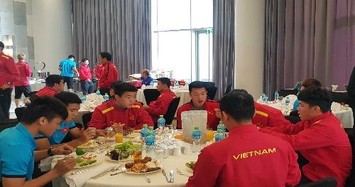 Lộ ảnh ĐT Việt Nam di chuyển về Dubai chuẩn bị gặp Jordan