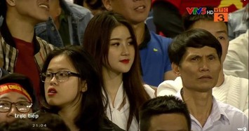Nữ cổ động viên xinh đẹp trận U23 Việt Nam - U23 Thái Lan khiến CĐM săn lùng