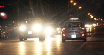 Lái xe hơi dùng đèn pha trong đô thị bị phạt tới 1 triệu đồng