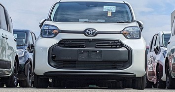 Chi tiết Toyota Sienta 2023 giá rẻ bèo từ 333 triệu đồng 