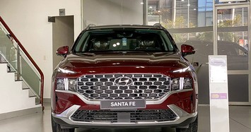 Những chiếc Hyundai SantaFe 'kèm lạc' mất giá hàng trăm triệu đồng
