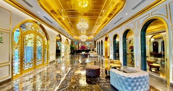Khách sạn dát vàng giữa Hà Nội khiến báo nước ngoài xôn xao